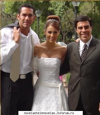 Poze - nicola - Jacqueline Bracamontes