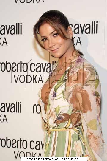Poze - july - Patricia Manterola