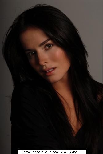 Poze - aurora - Danna Garcia