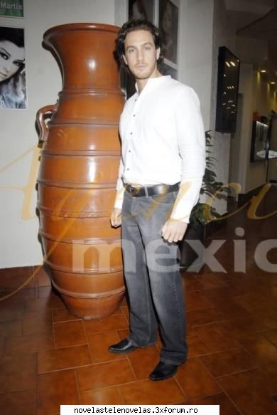 Poze - vikki - Eugenio Siller