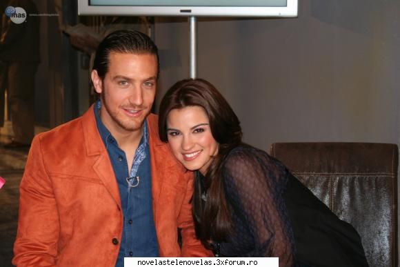 Poze - vikki - Maite Perroni