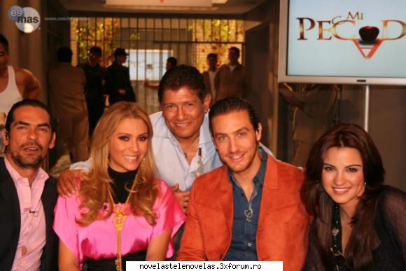 Poze - vikki - Maite Perroni