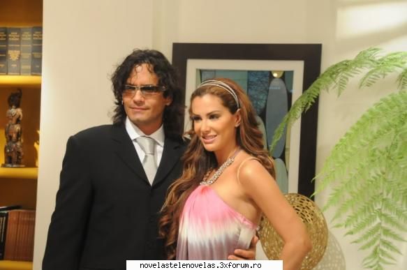 poze - vikki - Mario Cimarro
