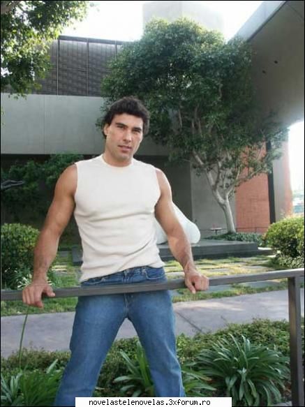 poze - vikki - Eduardo Yanez